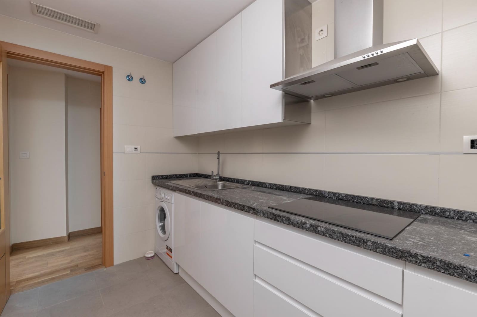 3 soveværelse Lejlighed til salg i La Zubia - € 180.000 (Ref: 9452328)