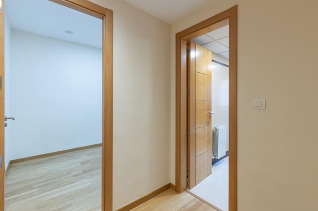 2 makuuhuone Kattohuoneisto myytävänä paikassa La Zubia - 150 000 € (Ref: 9452329)