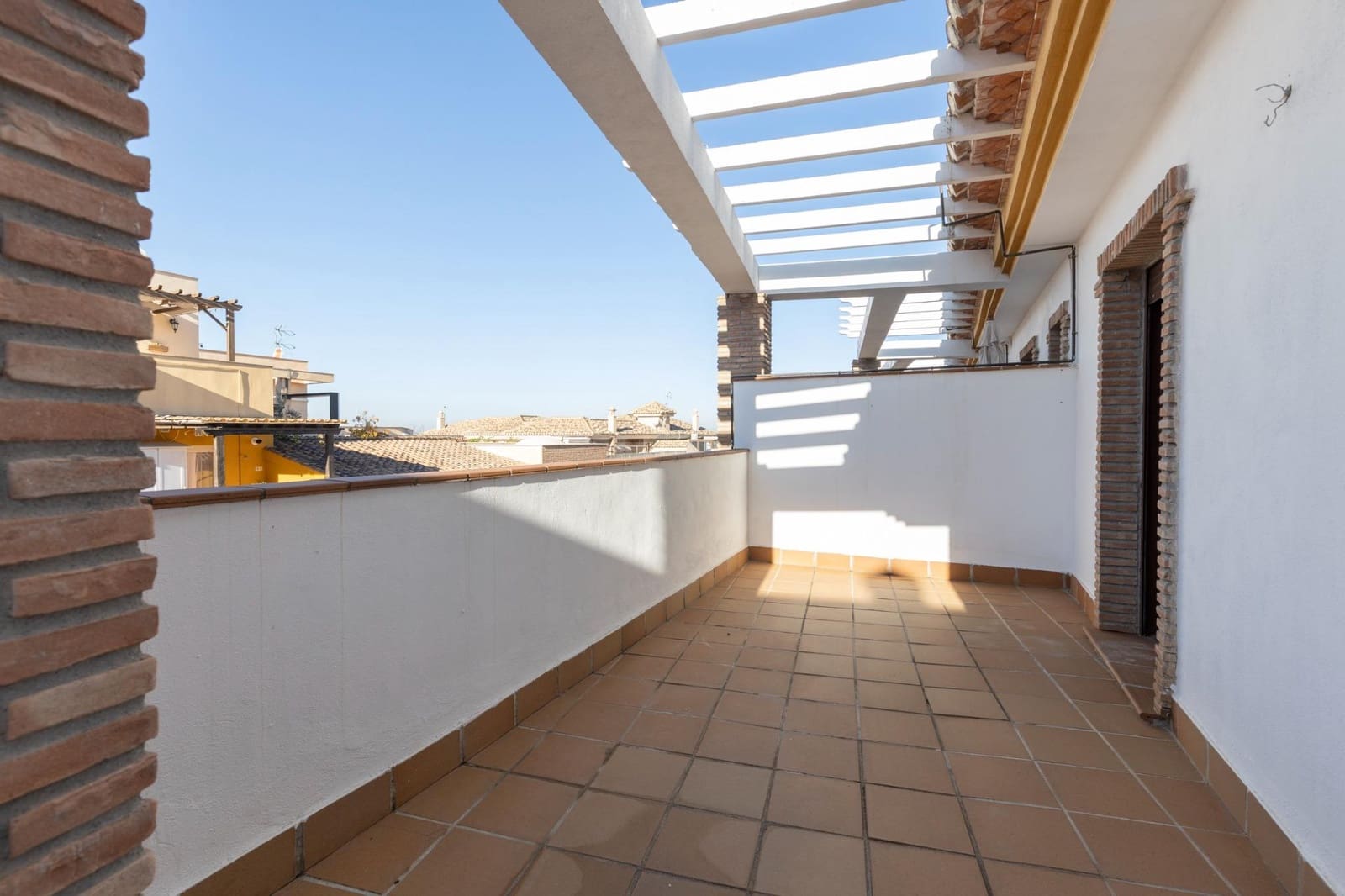 2 soveværelse Penthouse til salg i La Zubia - € 150.000 (Ref: 9452329)