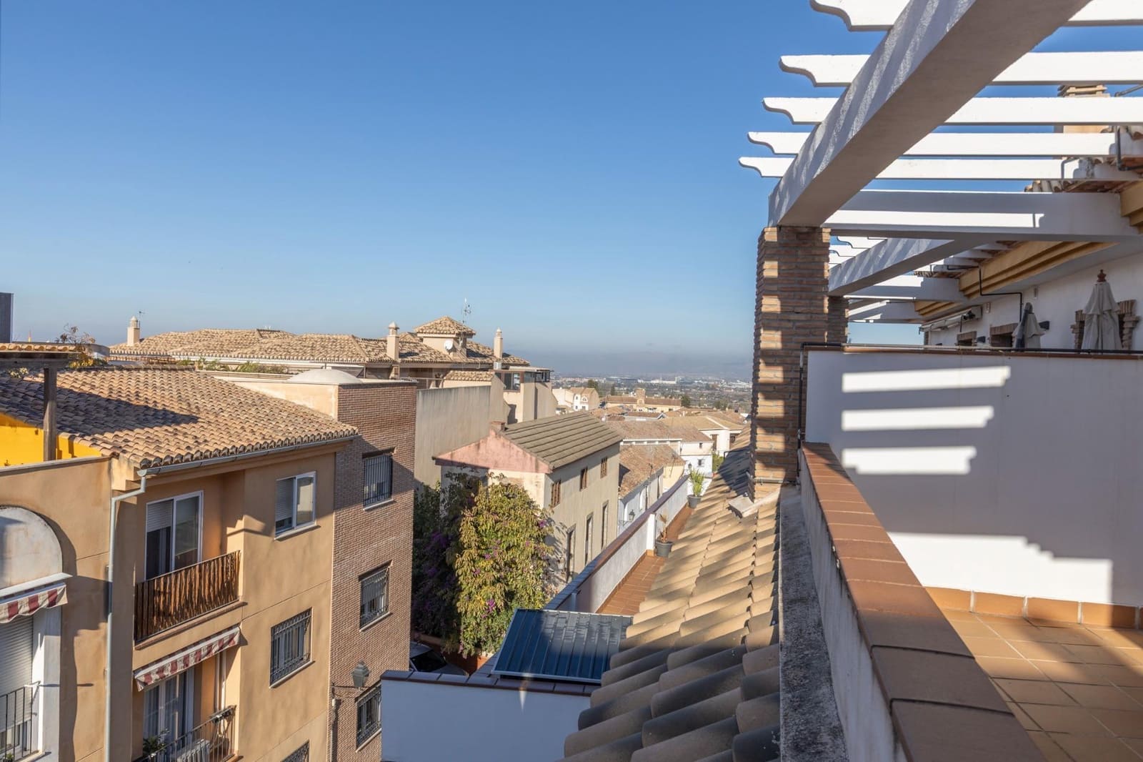 2 soveværelse Penthouse til salg i La Zubia - € 150.000 (Ref: 9452329)