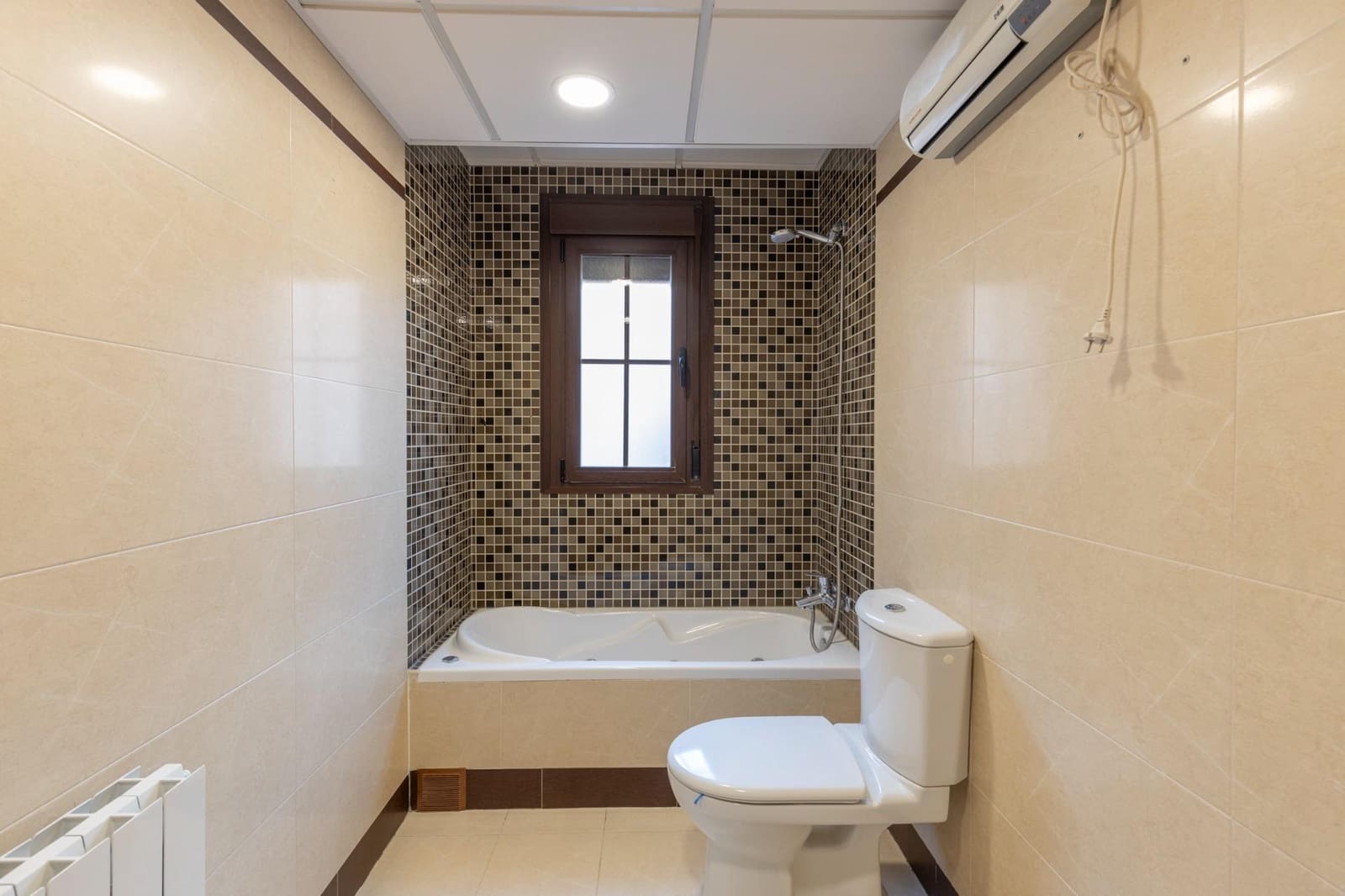 2 soveværelse Penthouse til salg i La Zubia - € 150.000 (Ref: 9452329)