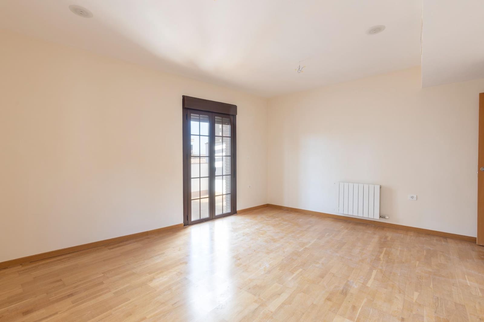 2 soveværelse Penthouse til salg i La Zubia - € 150.000 (Ref: 9452329)