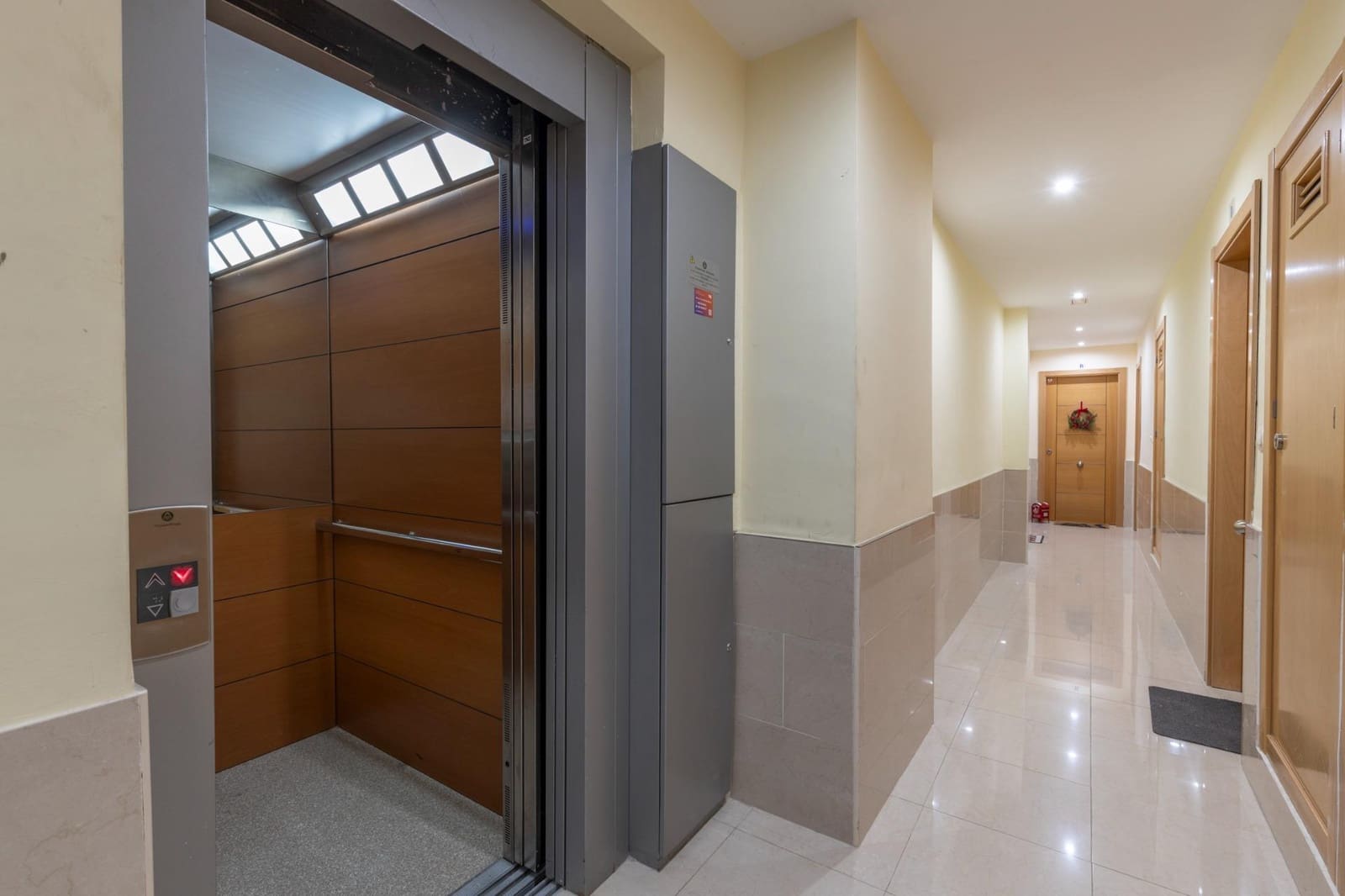 2 soveværelse Penthouse til salg i La Zubia - € 150.000 (Ref: 9452329)