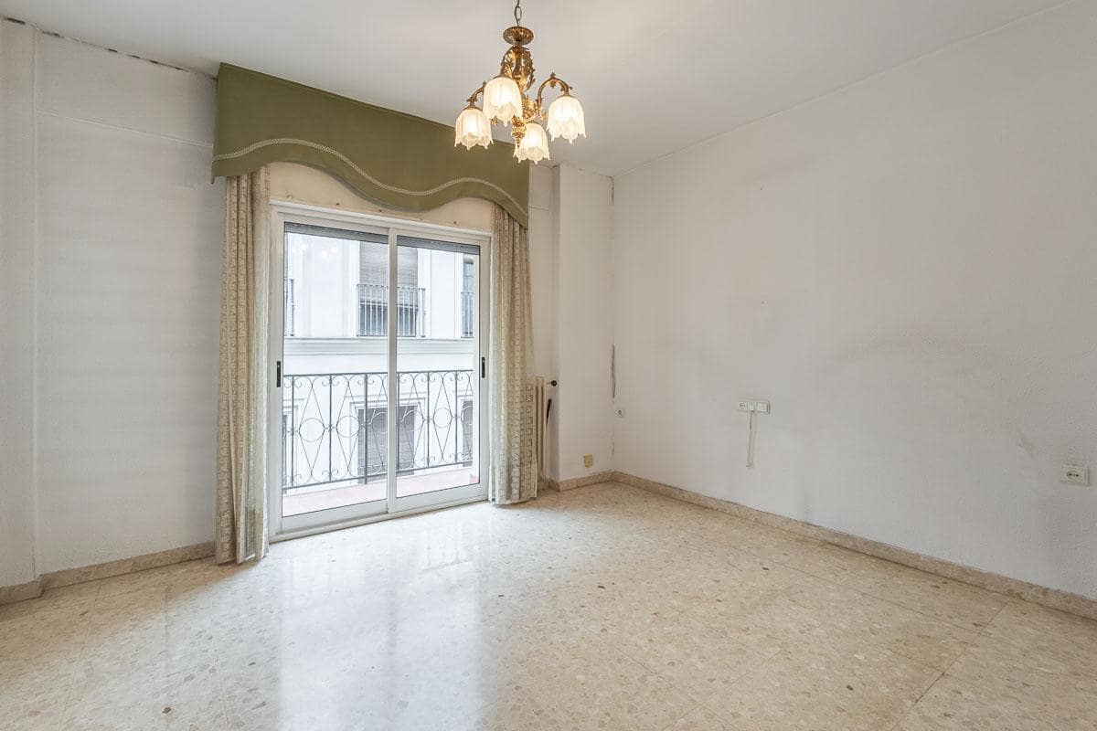 5 soverom Leilighet til salgs i Granada by - € 420 000 (Ref: 9452330)