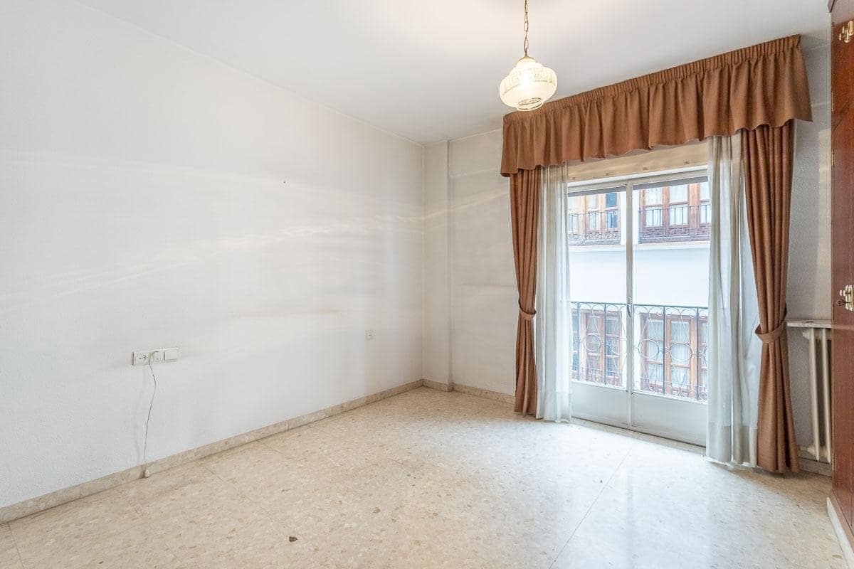 5 soverom Leilighet til salgs i Granada by - € 420 000 (Ref: 9452330)