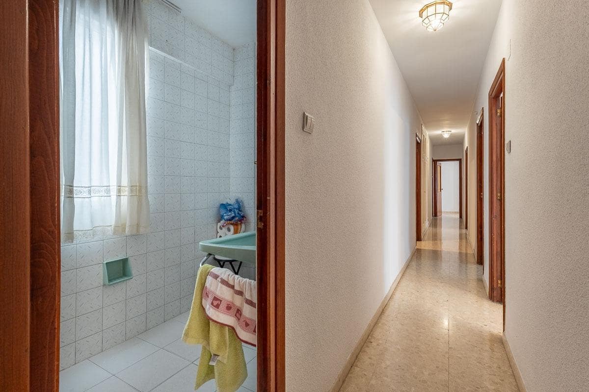 5 soverom Leilighet til salgs i Granada by - € 420 000 (Ref: 9452330)