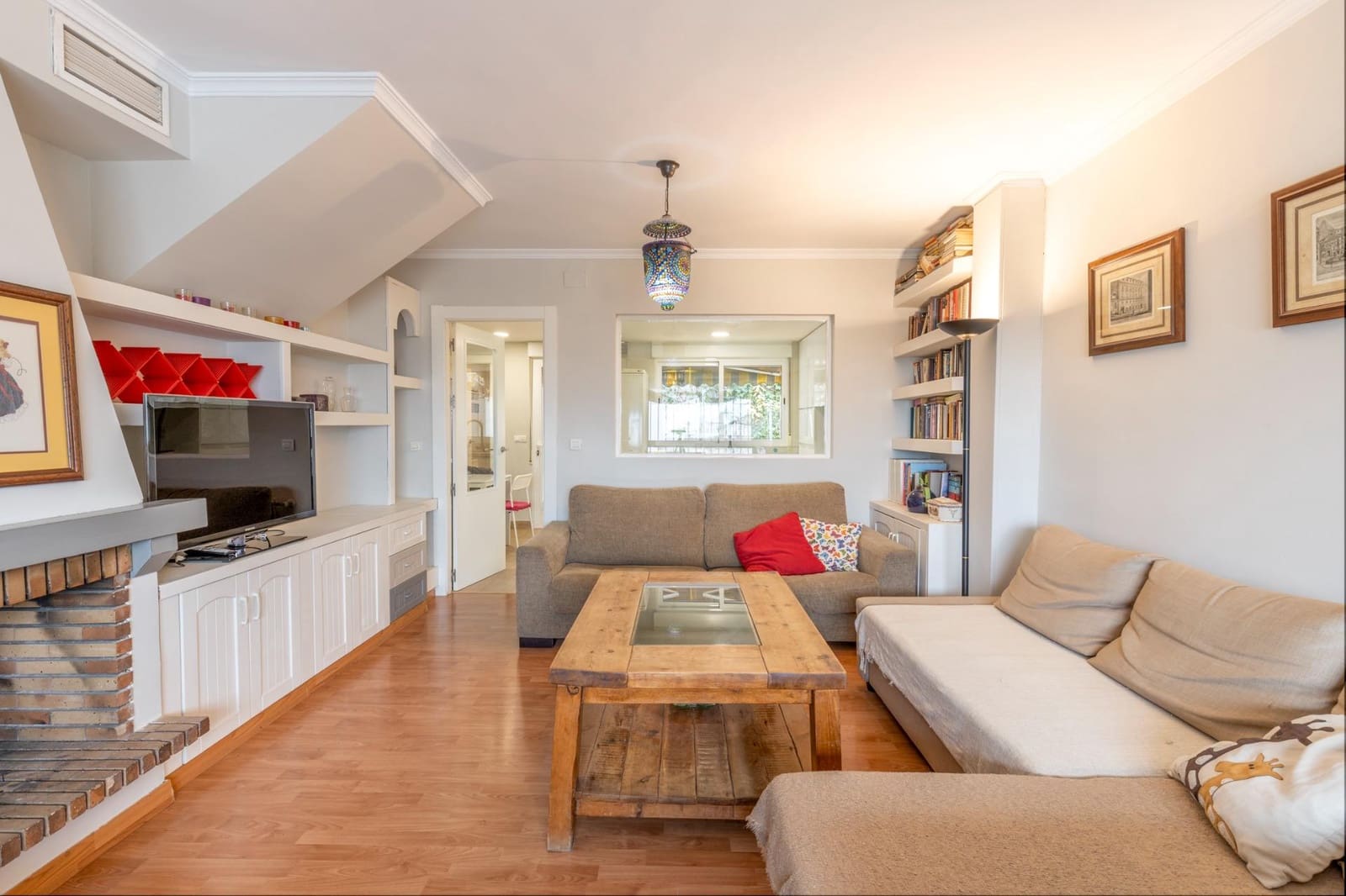 3 bedroom Terraced Villa for sale in Granada city with pool garage - € 339,000 (Ref: 9452331)