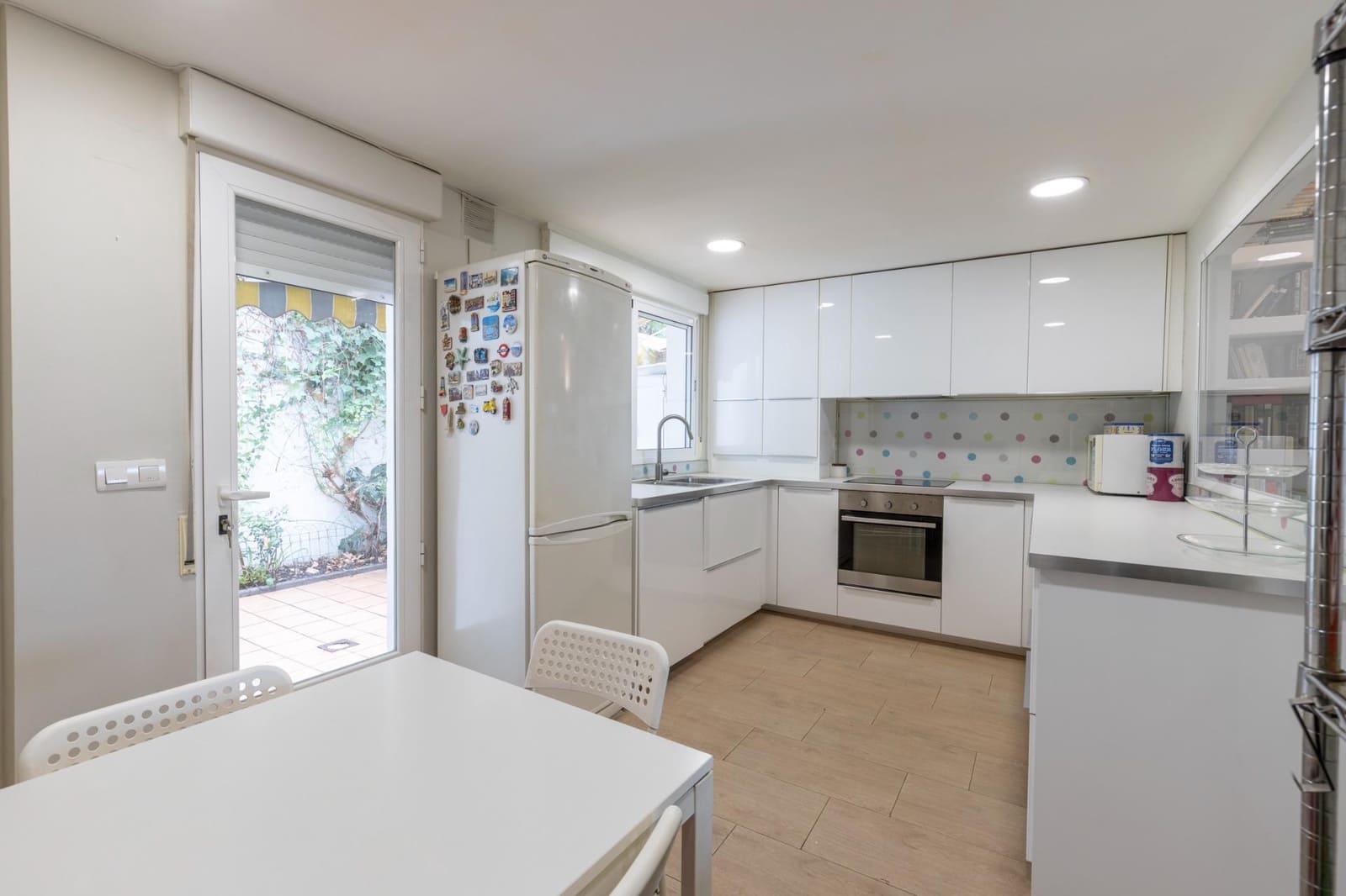 3 bedroom Terraced Villa for sale in Granada city with pool garage - € 339,000 (Ref: 9452331)