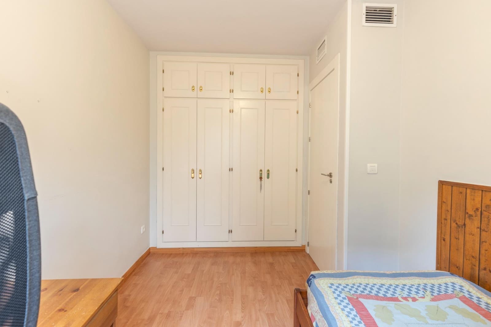 3 bedroom Terraced Villa for sale in Granada city with pool garage - € 339,000 (Ref: 9452331)