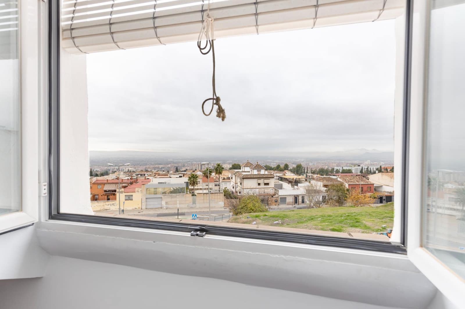 3 bedroom Terraced Villa for sale in Granada city with pool garage - € 339,000 (Ref: 9452331)