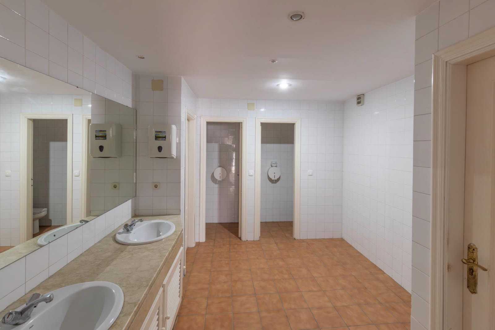 3 bedroom Terraced Villa for sale in Granada city with pool garage - € 339,000 (Ref: 9452331)