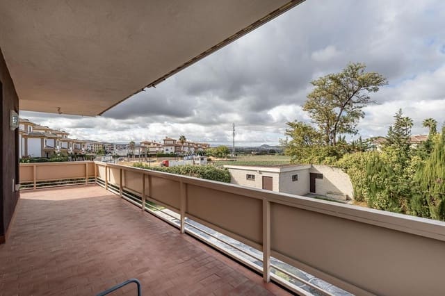 3 soveværelse Finca/Landehus til salg i Cájar med swimmingpool garage - € 435.000 (Ref: 9452332)