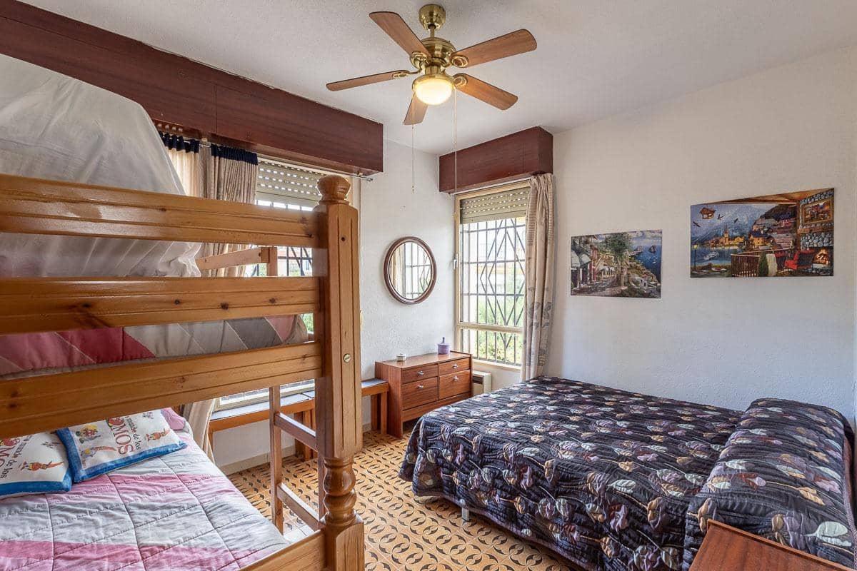 3 slaapkamer Finca/Landhuis te koop in Cajar met zwembad garage - € 435.000 (Ref: 9452332)