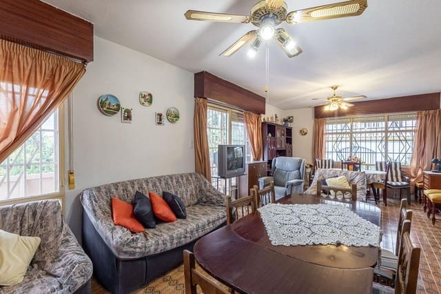 3 soveværelse Finca/Landehus til salg i Cájar med swimmingpool garage - € 435.000 (Ref: 9452332)