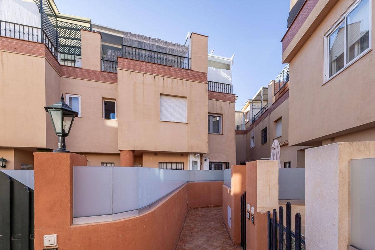 3 makuuhuone Huoneisto myytävänä paikassa Churriana de la Vega mukana 
autotalli - 209 000 € (Ref: 9456530)