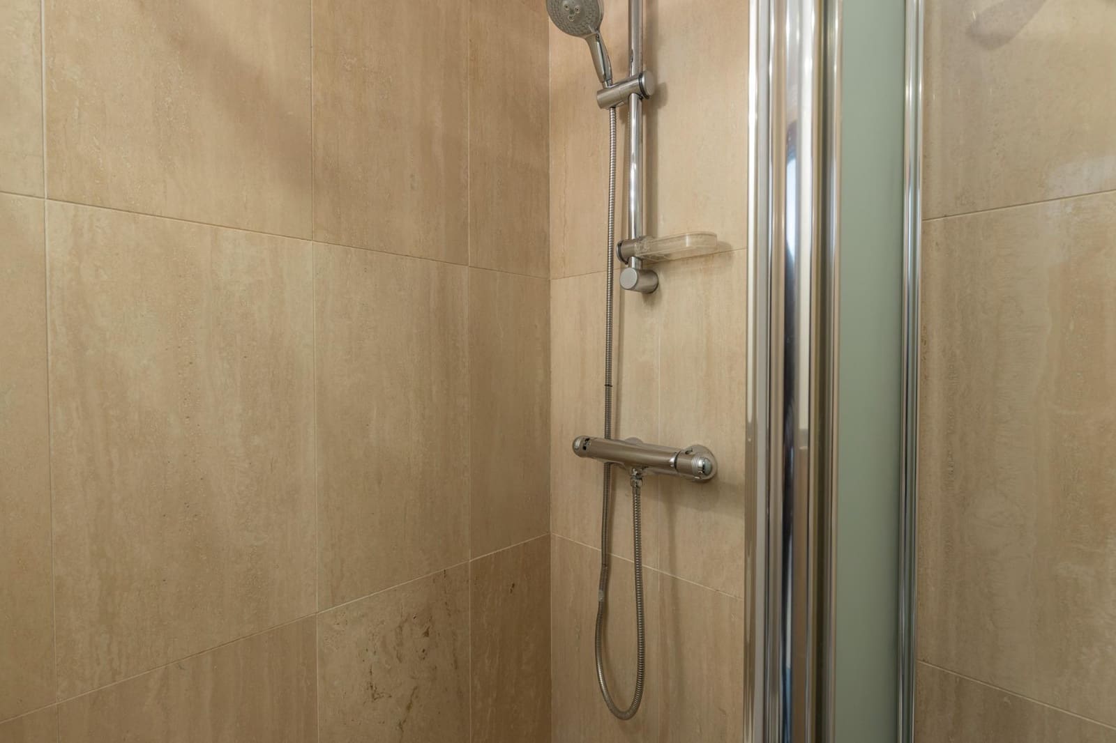 4 sovrum Lägenhet till salu i Granada stad med garage - 420 000 € (Ref: 9456533)