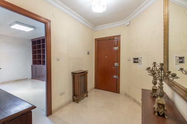 4 camera da letto Appartamento in vendita in Centro, Granada città con garage - 420.000 € (Rif: 9456533)