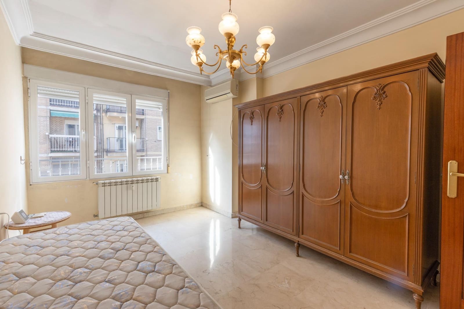 4 sovrum Lägenhet till salu i Granada stad med garage - 420 000 € (Ref: 9456533)