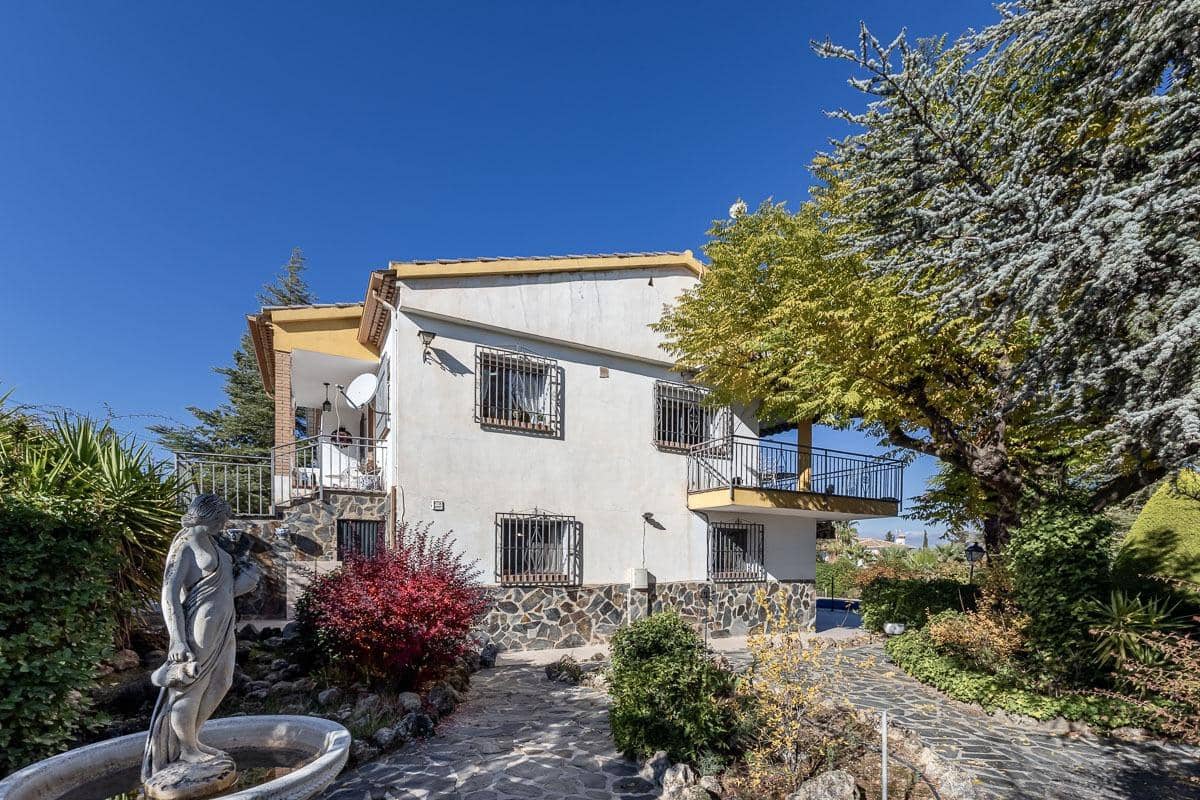 4 bedroom Villa for sale in Gojar with pool garage - € 430,000 (Ref: 9462535)