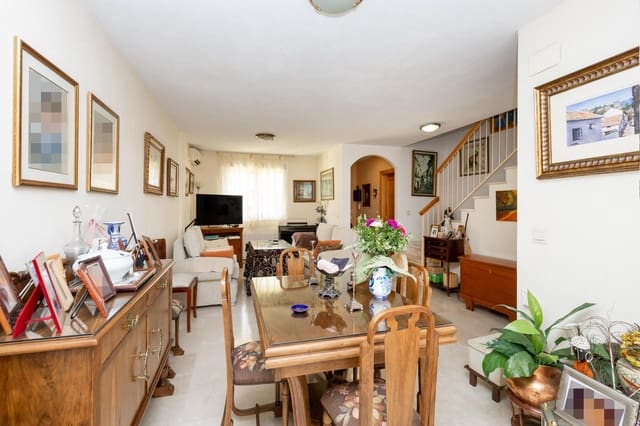 3 chambre Villa/Maison Mitoyenne à vendre à Ogíjares avec garage - 290 000 € (Ref: 9465715)