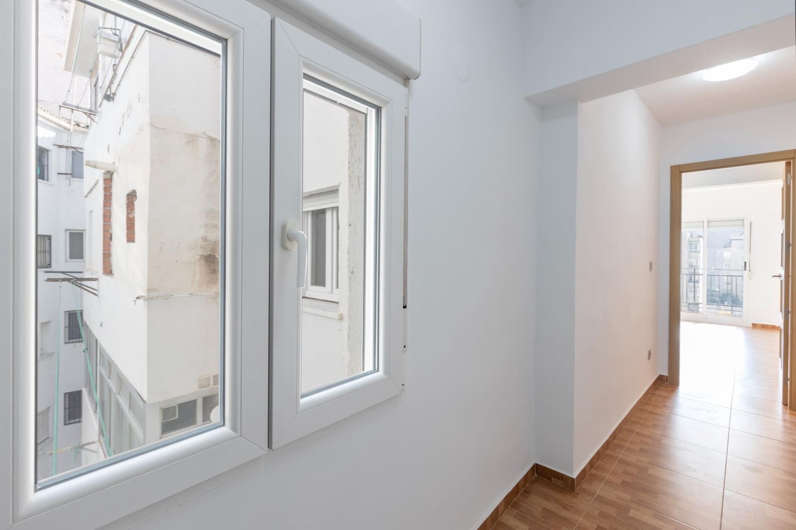 2 bedroom Flat for sale in Granada city - € 175,000 (Ref: 9465716)