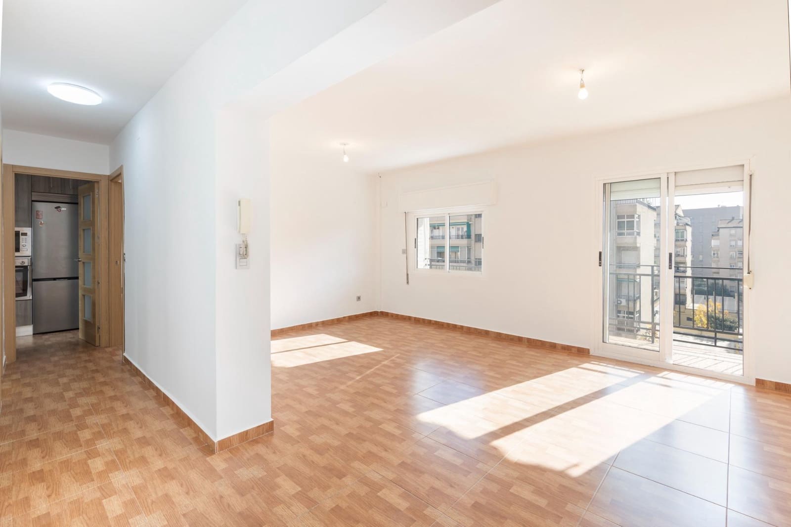 2 bedroom Flat for sale in Granada city - € 175,000 (Ref: 9465716)