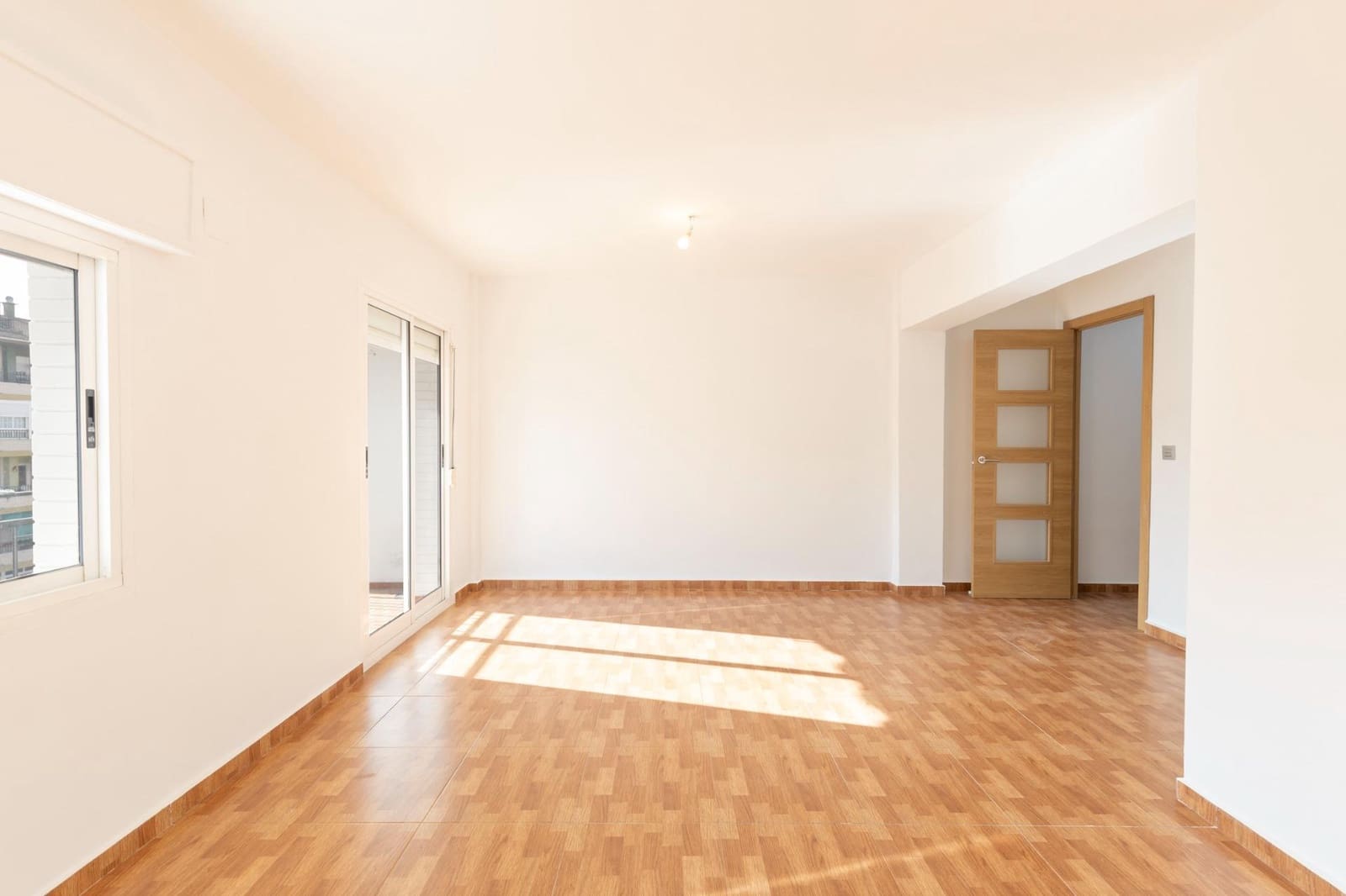 2 bedroom Flat for sale in Granada city - € 175,000 (Ref: 9465716)