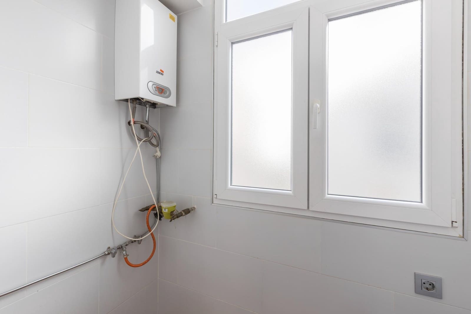 2 bedroom Flat for sale in Granada city - € 175,000 (Ref: 9465716)