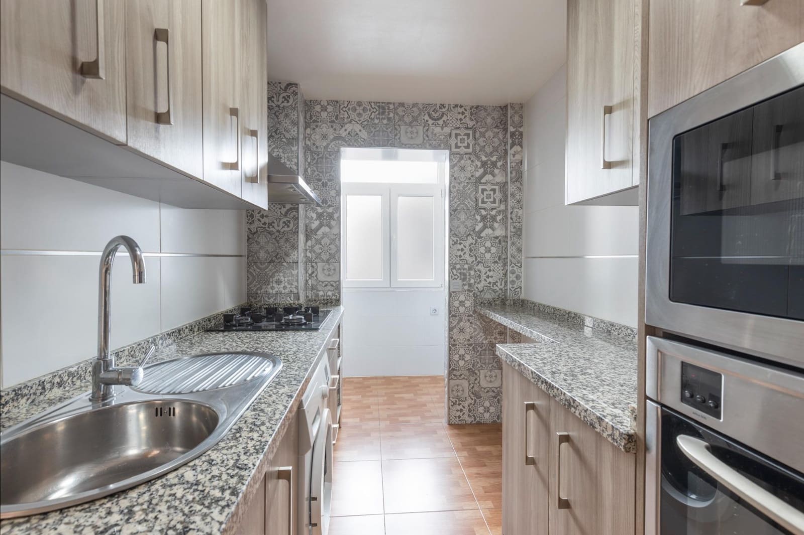 2 bedroom Flat for sale in Granada city - € 175,000 (Ref: 9465716)