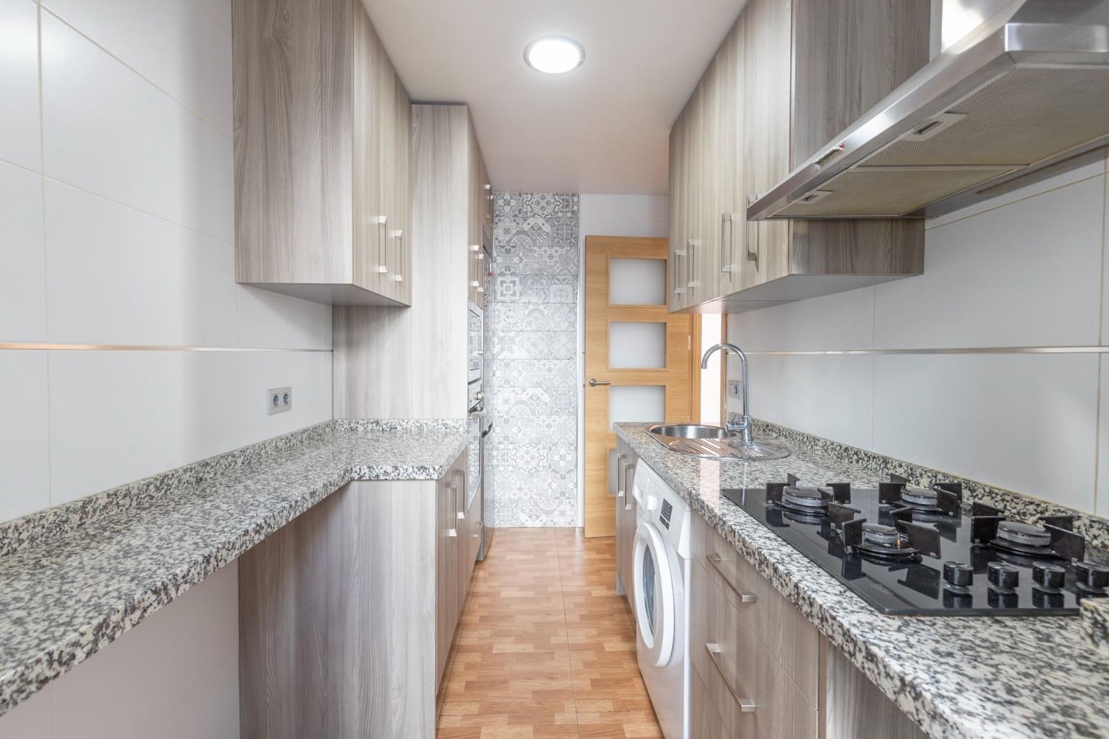 2 bedroom Flat for sale in Granada city - € 175,000 (Ref: 9465716)