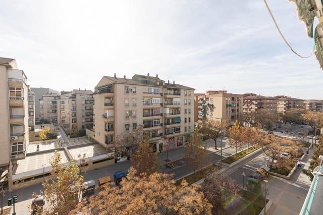 2 bedroom Flat for sale in Granada city - € 175,000 (Ref: 9465716)