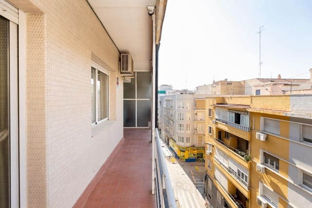 Piso de 4 habitaciones en Granada ciudad en venta - 429.000 € (Ref: 9470635)