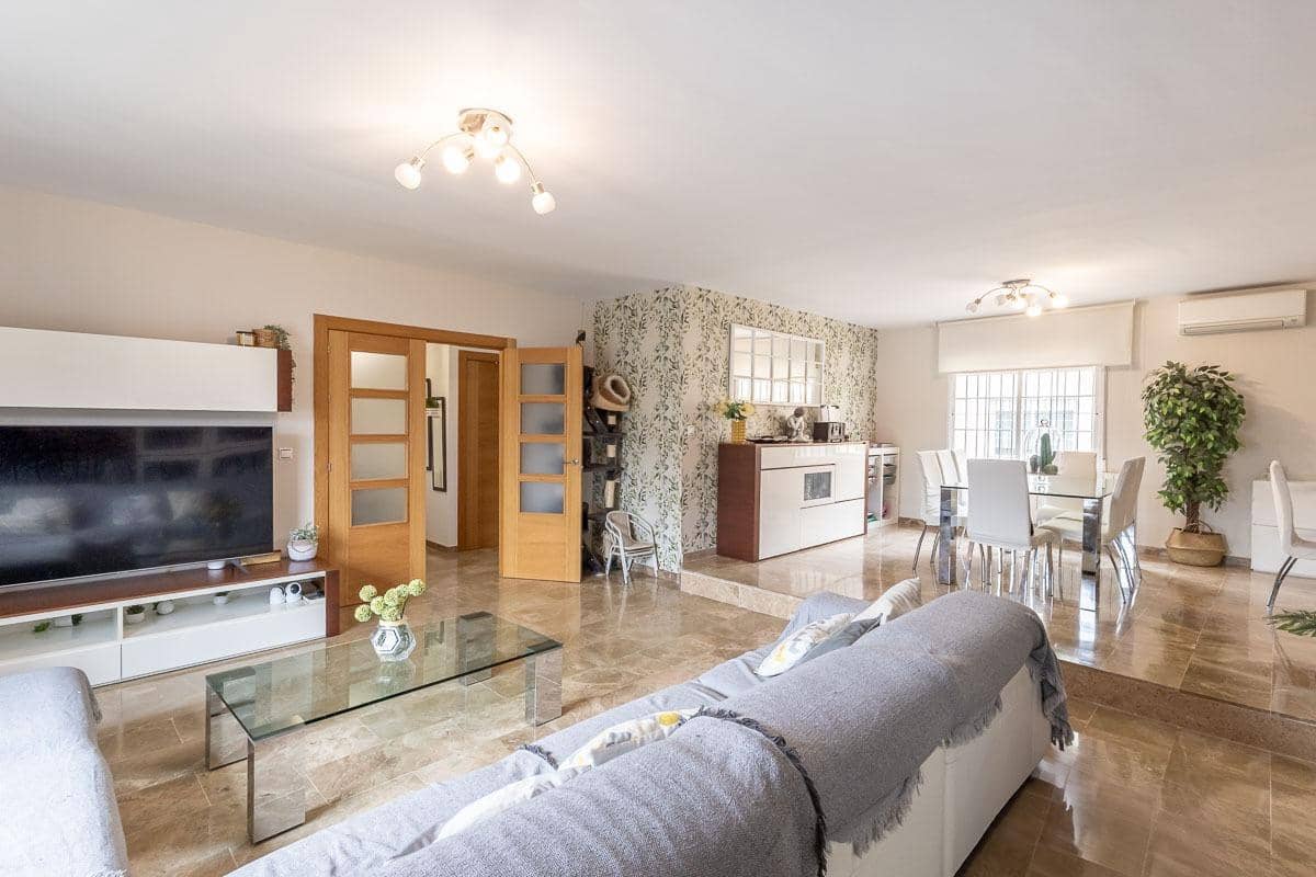 4 sypialnia Dom szeregowy na sprzedaż w Churriana de la Vega z garażem - 375 000 € (Ref: 9470636)