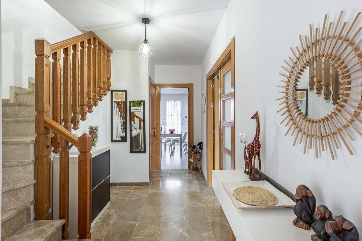 4 sypialnia Dom szeregowy na sprzedaż w Churriana de la Vega z garażem - 375 000 € (Ref: 9470636)