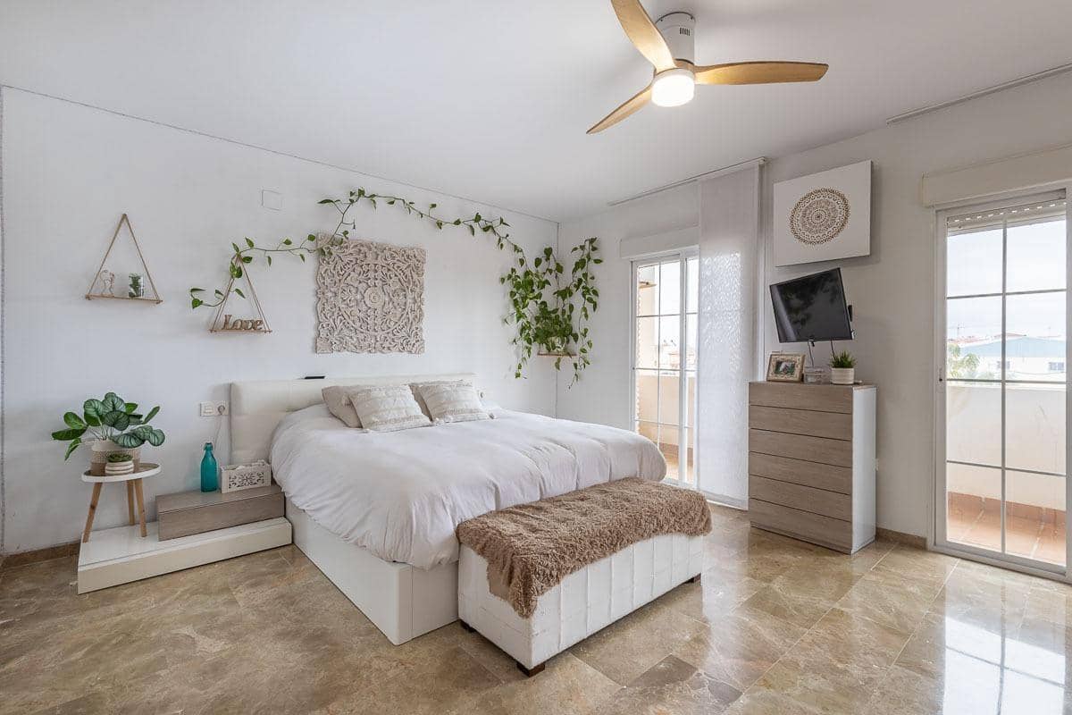 4 sypialnia Dom szeregowy na sprzedaż w Churriana de la Vega z garażem - 375 000 € (Ref: 9470636)