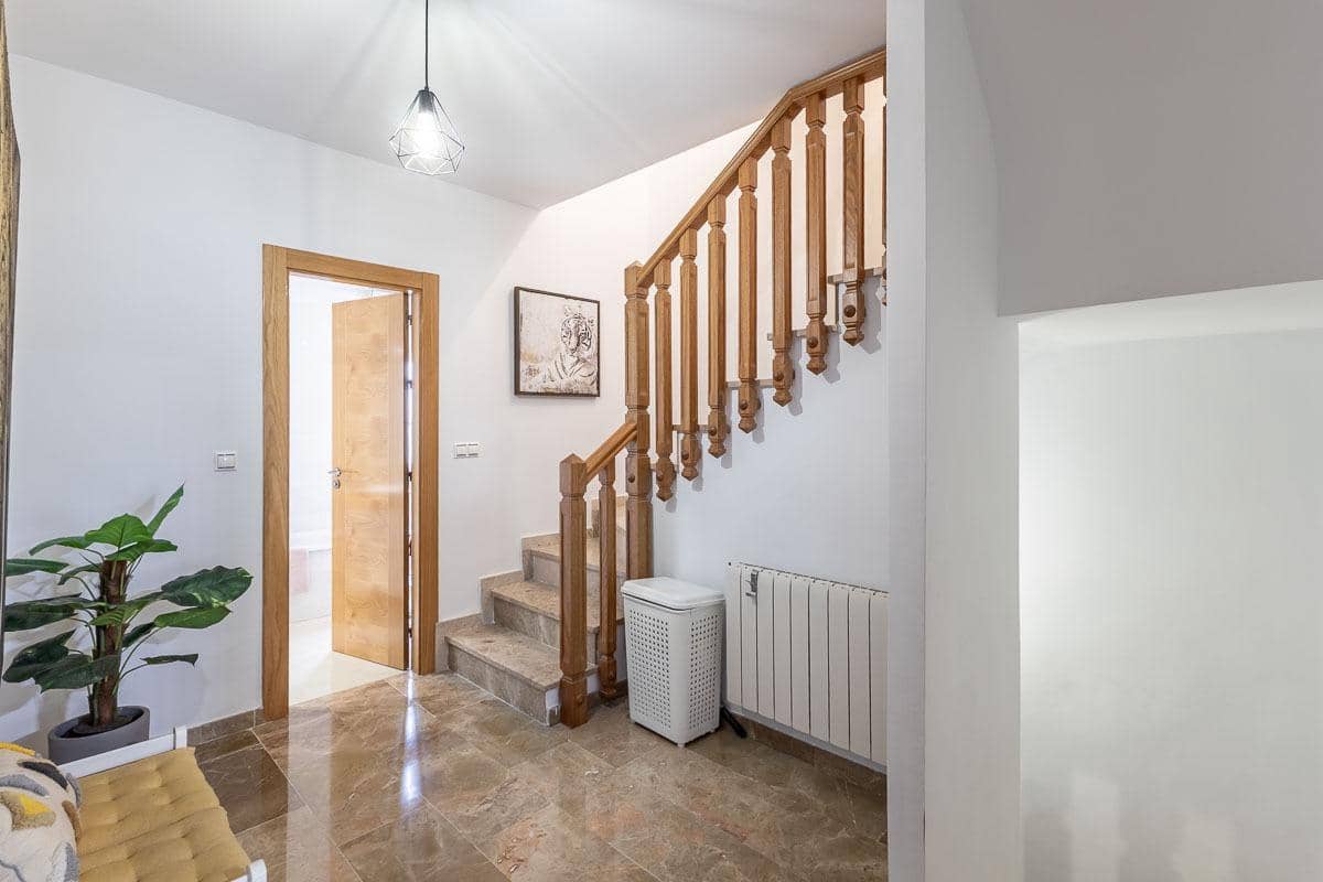 4 sypialnia Dom szeregowy na sprzedaż w Churriana de la Vega z garażem - 375 000 € (Ref: 9470636)