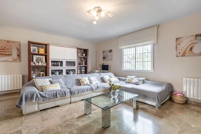 4 quarto Moradia em Banda para venda em Churriana de la Vega com garagem - 375 000 € (Ref: 9470636)