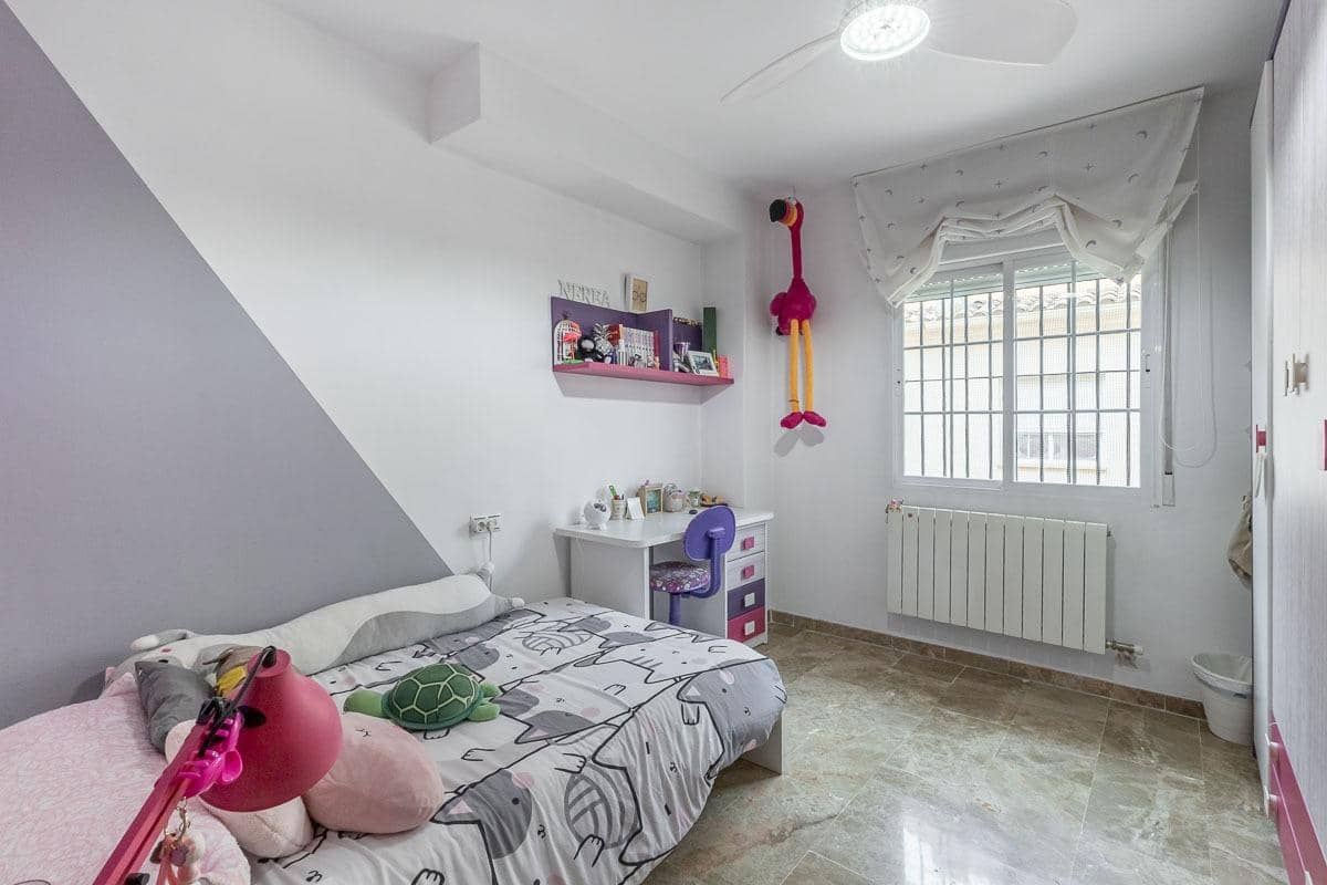 4 sypialnia Dom szeregowy na sprzedaż w Churriana de la Vega z garażem - 375 000 € (Ref: 9470636)