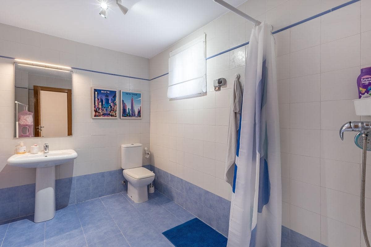 4 sypialnia Dom szeregowy na sprzedaż w Churriana de la Vega z garażem - 375 000 € (Ref: 9470636)