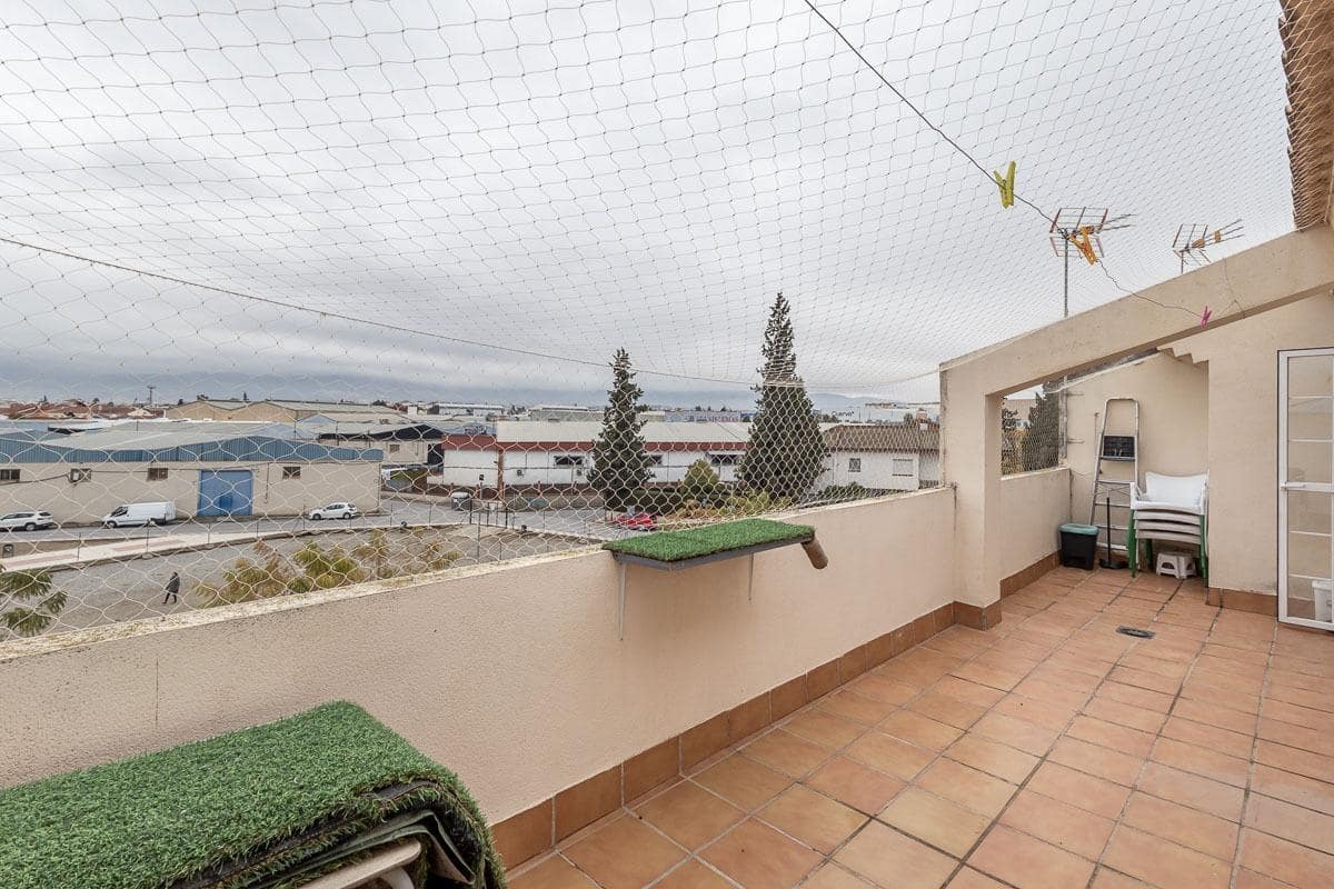 4 sypialnia Dom szeregowy na sprzedaż w Churriana de la Vega z garażem - 375 000 € (Ref: 9470636)