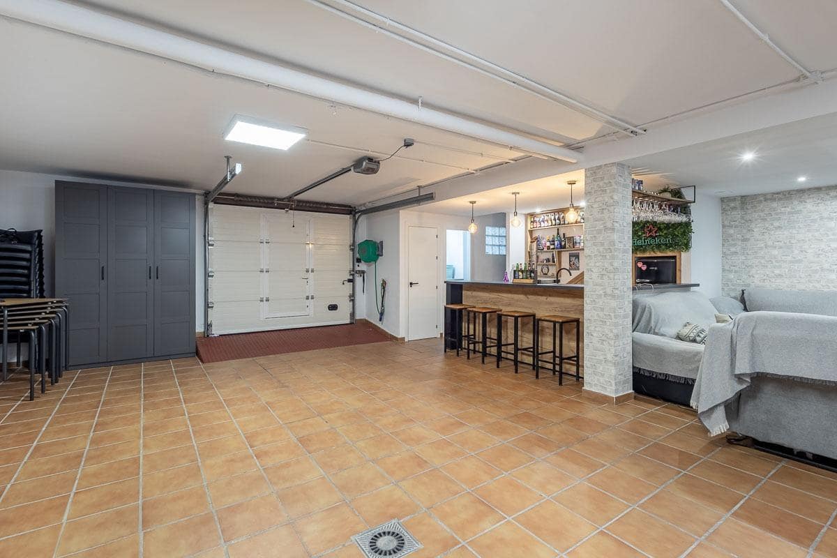 4 sypialnia Dom szeregowy na sprzedaż w Churriana de la Vega z garażem - 375 000 € (Ref: 9470636)