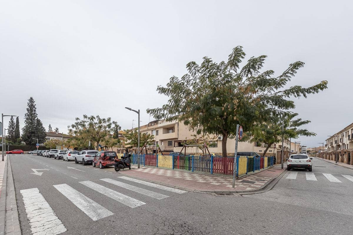 4 sypialnia Dom szeregowy na sprzedaż w Churriana de la Vega z garażem - 375 000 € (Ref: 9470636)