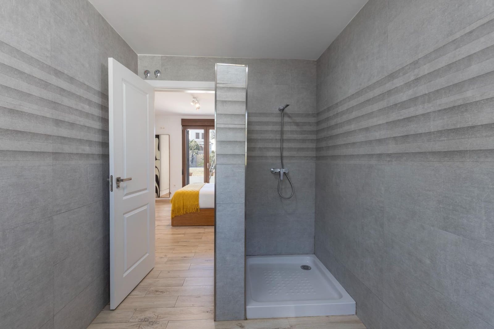 5 slaapkamer Villa te koop in La Zubia met garage - € 420.000 (Ref: 9470637)