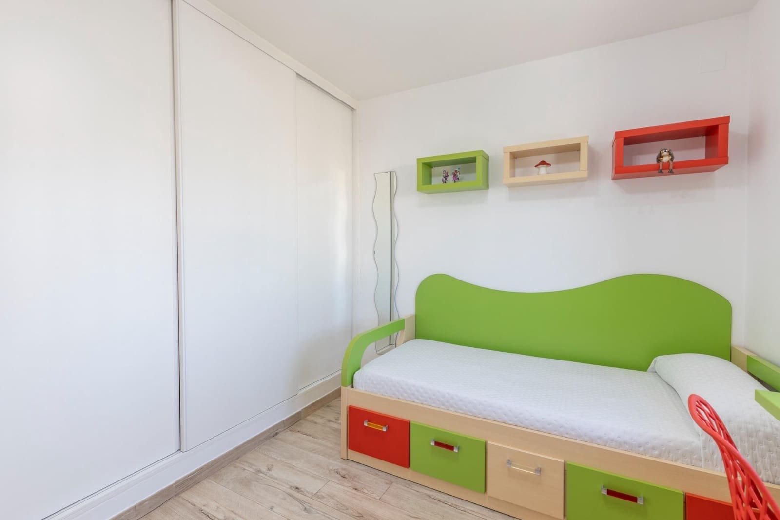 5 slaapkamer Villa te koop in La Zubia met garage - € 420.000 (Ref: 9470637)