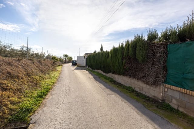 Finca/Casa Rural de 1 habitación en Maracena en venta con piscina - 195.000 € (Ref: 9470639)