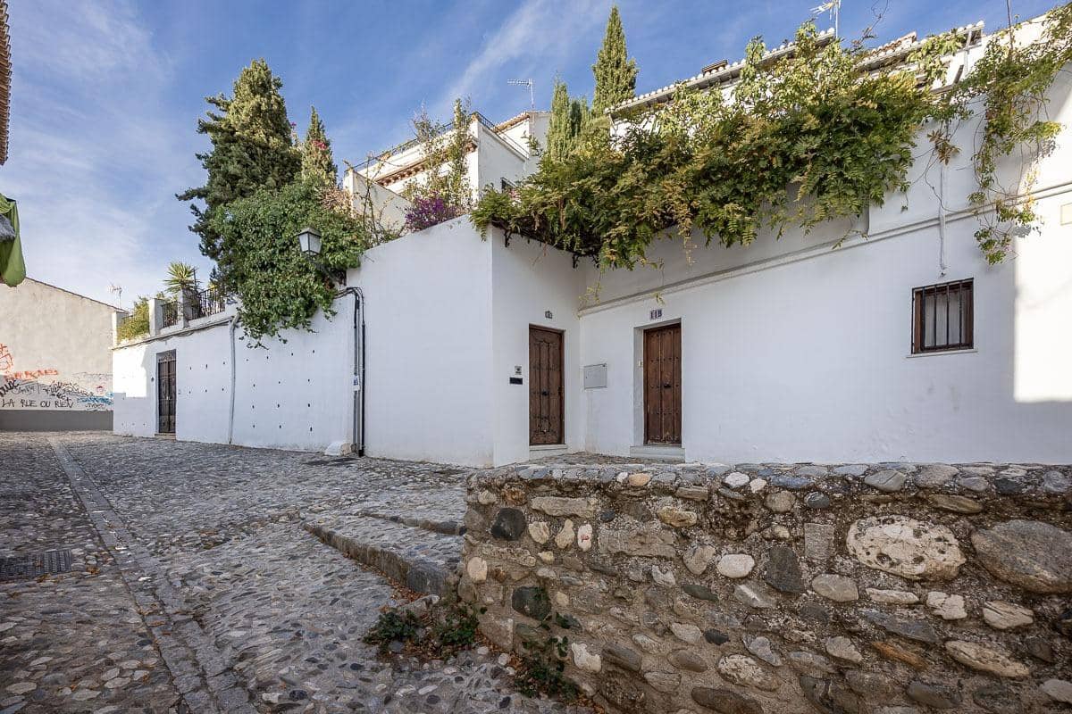 Casa de 7 habitaciones en Granada ciudad en venta con piscina garaje - 1.600.000 € (Ref: 9470640)