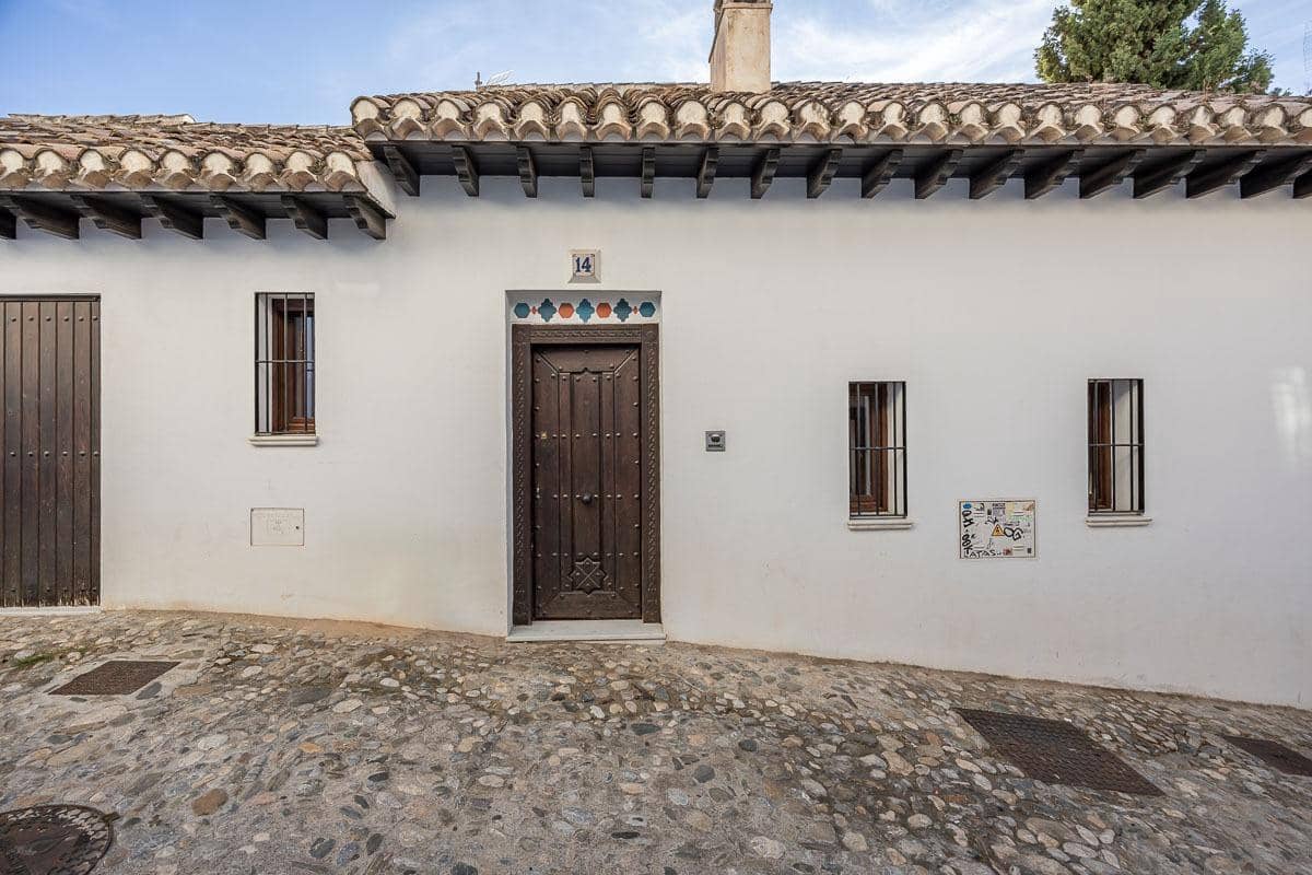 Casa de 7 habitaciones en Granada ciudad en venta con piscina garaje - 1.600.000 € (Ref: 9470640)