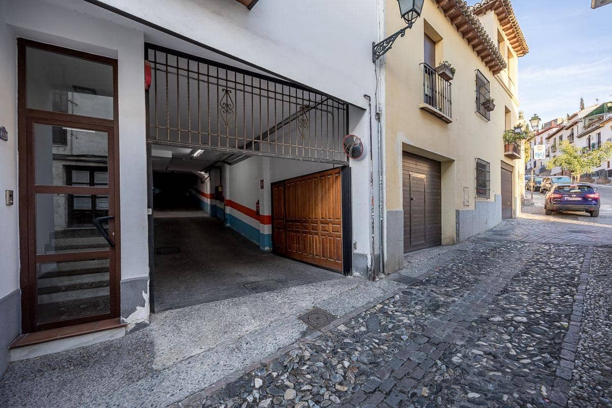 Casa de 7 habitaciones en Granada ciudad en venta con piscina garaje - 1.600.000 € (Ref: 9470640)