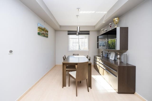 3 camera da letto Villetta a Schiera in vendita in Belicena, Vegas del Genil con piscina garage - 229.900 € (Rif: 9473131)