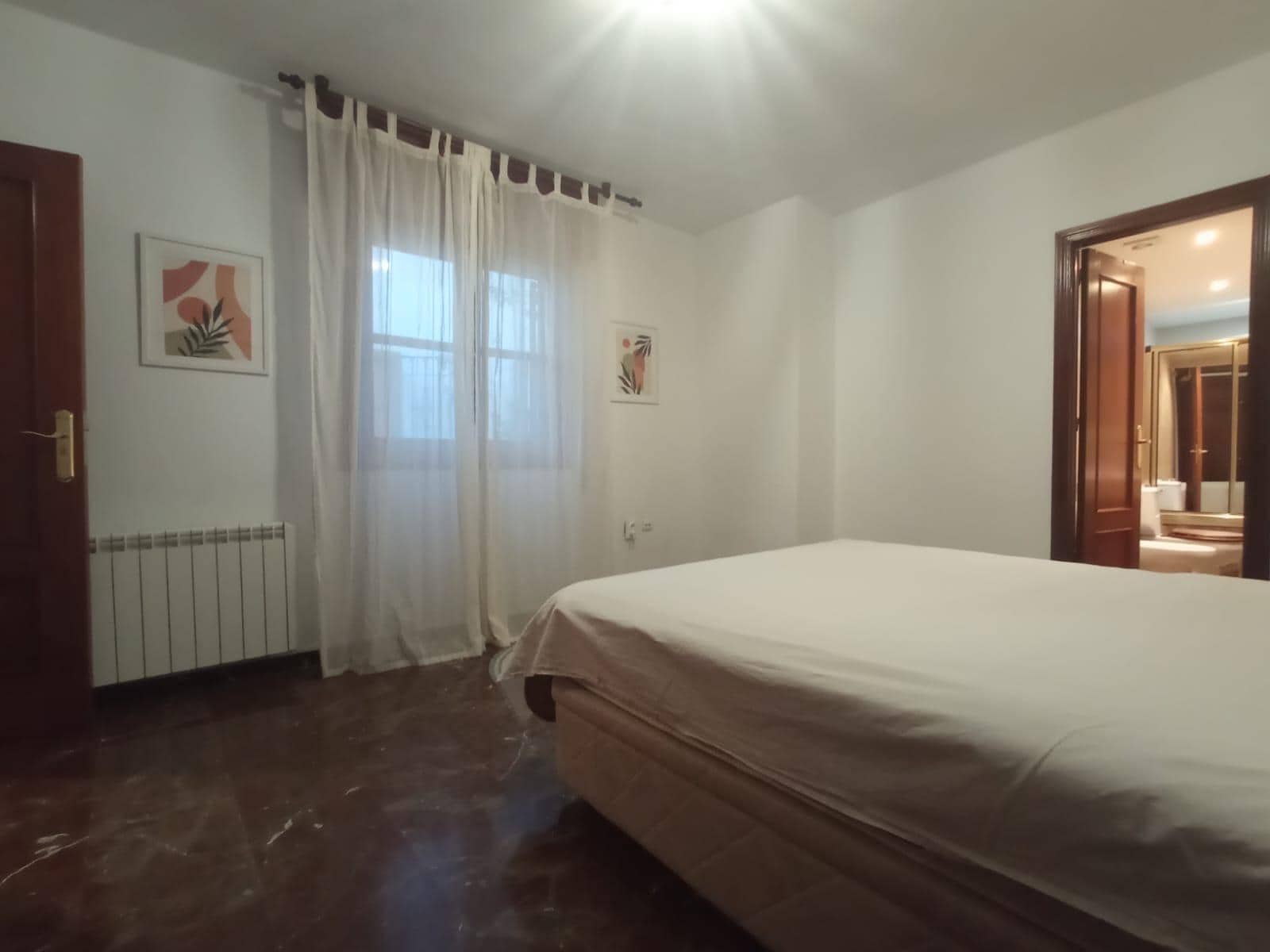 Appartement de 4 chambres à louer à Grenade ville - 1 200 € (Ref: 9473132)